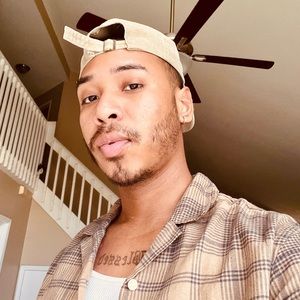 Meet your Posher, Natha